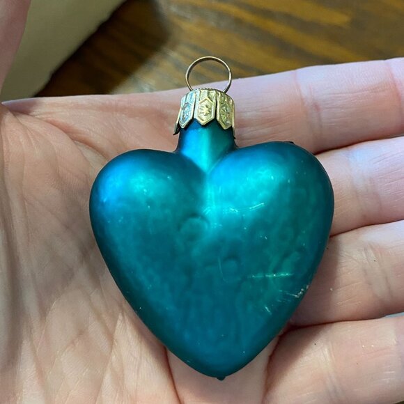 Czech Republic blown glass coquette heart Christmas tree ornaments set of 3 - Picture 5 of 12